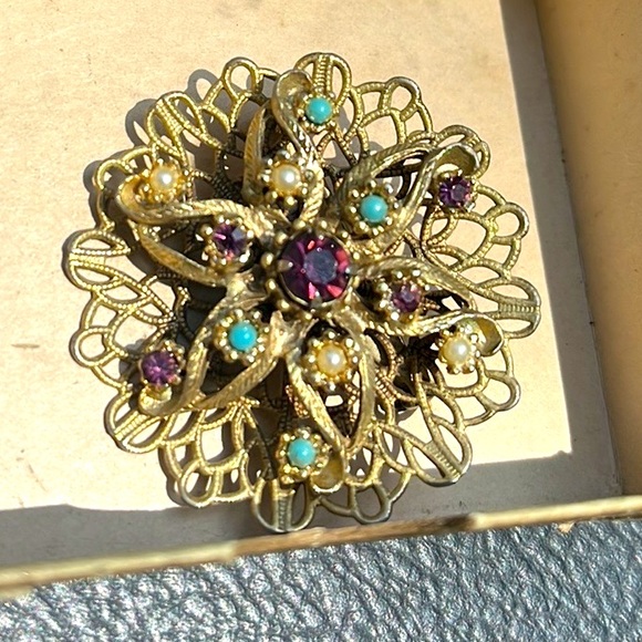 Vintage Brooch: Real Turquoise